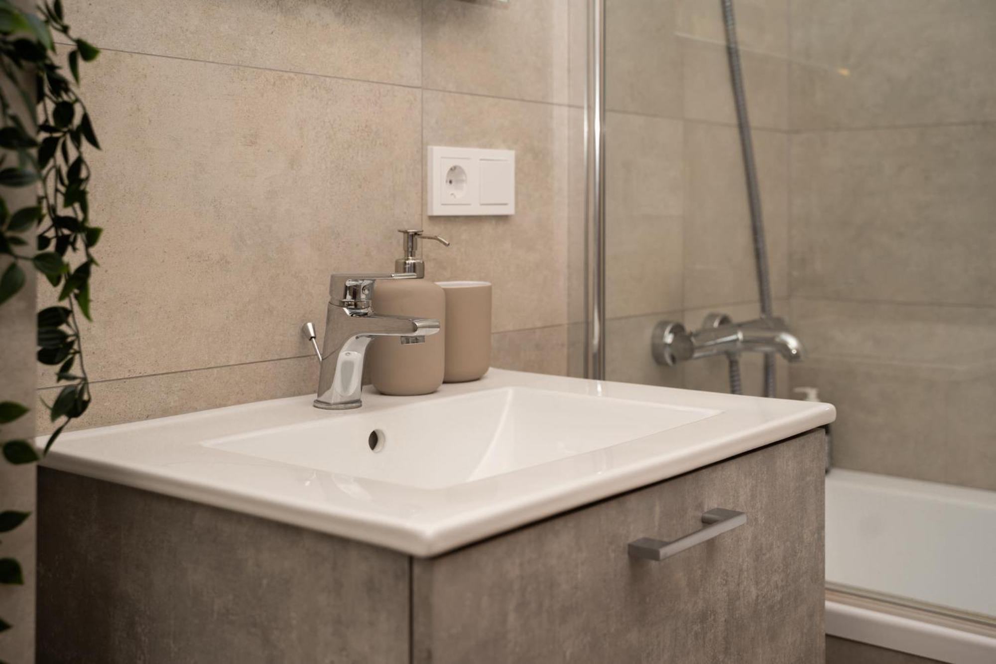 Lazdyneliu Vingis, Free Underground Parking, Long Stays Welcome Вильнюс Экстерьер фото